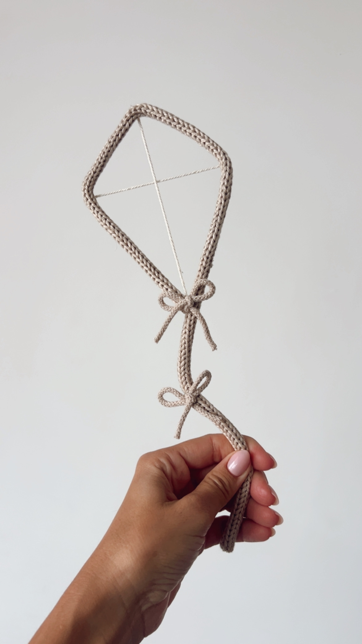 {"eId":"239828301971589","CameraPosition":1}